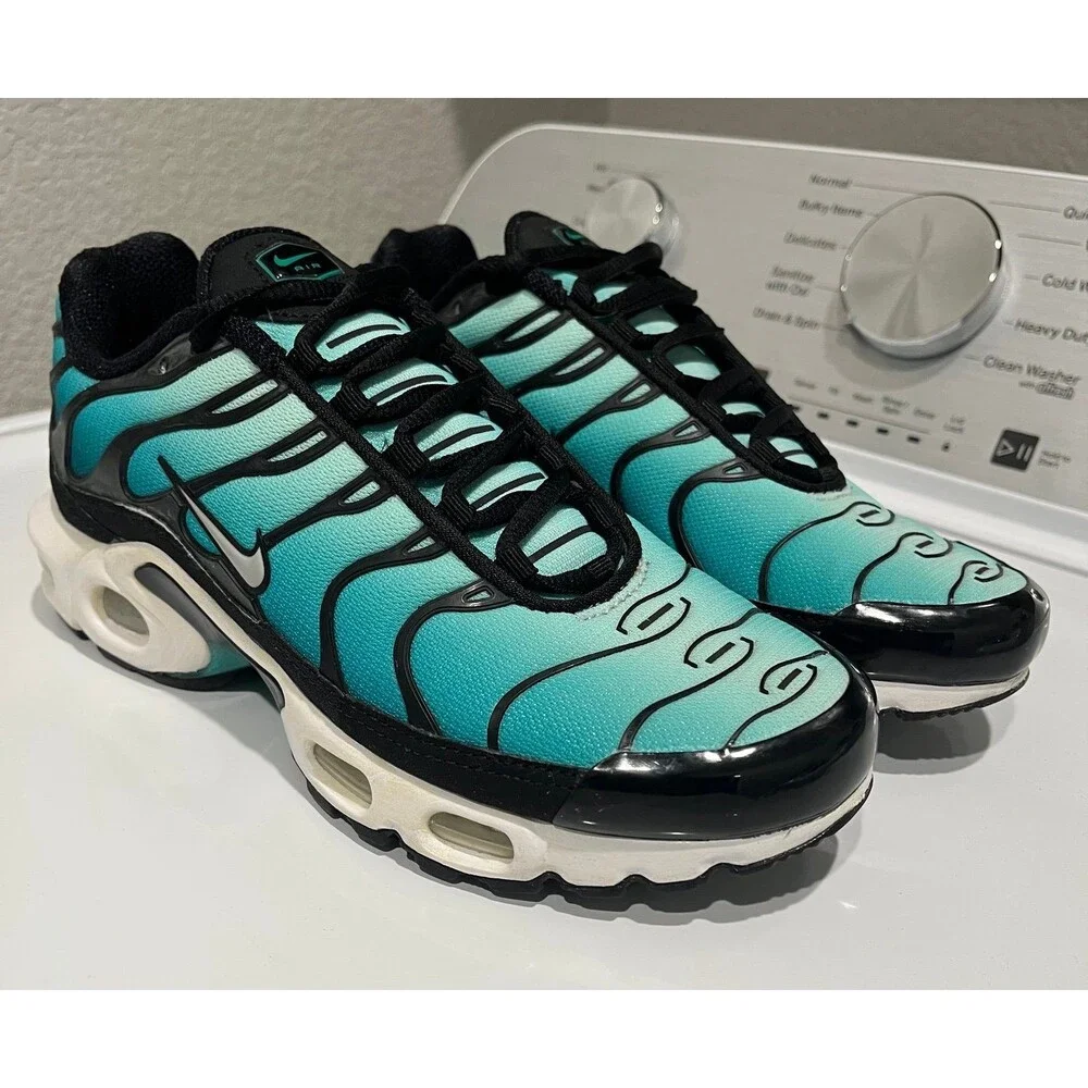 Nike Air Max Plus TN Aqua Gradient Running Shoes Men’s US 7.5 Black Teal